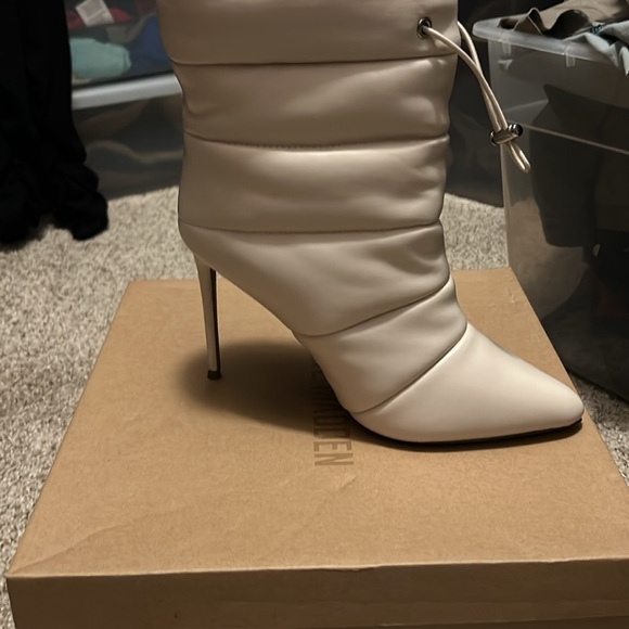 Steve Madden Shoes - Cloak Bone color 9.5 Steve Madden bootie